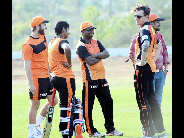  ఐపీఎల్ సందడి: కోచ్‌ల పర్యవేక్షణలో సన్‌రైజర్స్ హైదరాబాద్ ప్రాక్టీస్‌