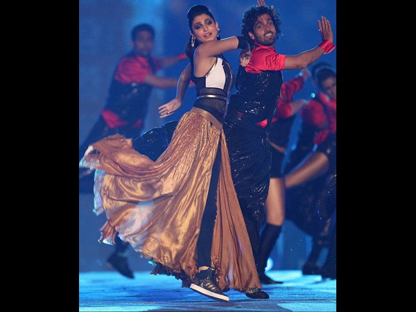 అట్టహాసంగా జరిగిన ఐపీఎల్ ప్రారంభోత్సవం