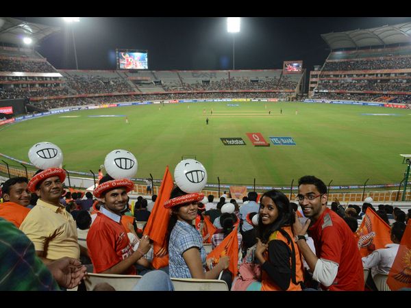  ఐపీఎల్‌లో వార్నర్ బ్రదర్స్ షో 