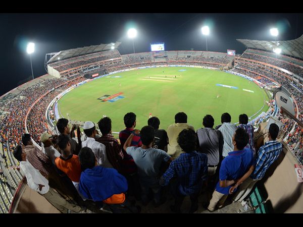  ఐపీఎల్‌లో వార్నర్ బ్రదర్స్ షో 