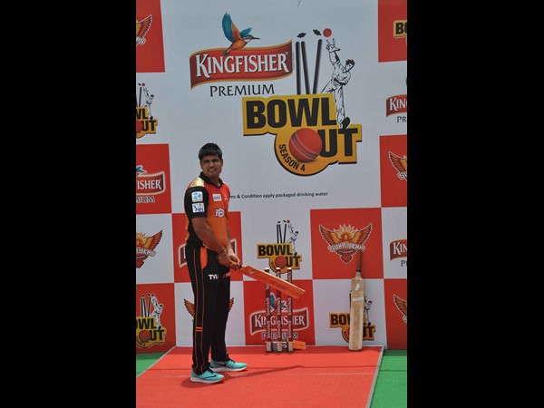 సన్‌రైజర్స్ ఆటగాళ్ల సందడి