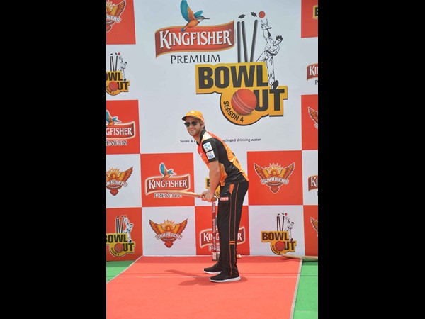 సన్‌రైజర్స్ ఆటగాళ్ల సందడి