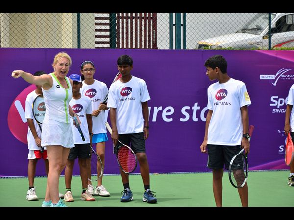 సానియా-నవ్రతిలోవా సందడి