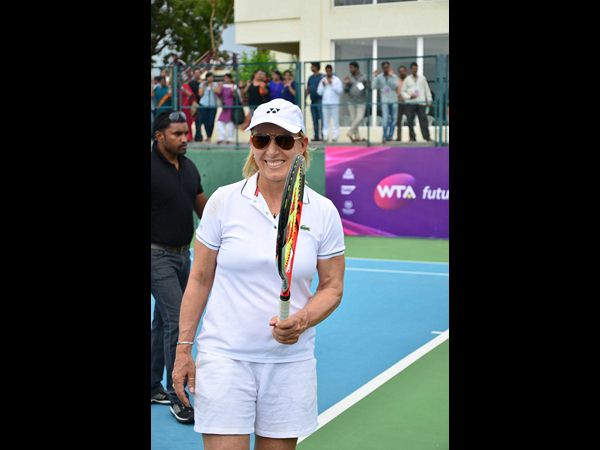 సానియా-నవ్రతిలోవా సందడి