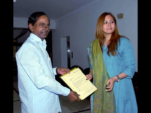  టాప్ స్కీం: జ్వాలా, పొన్నప్ప జోడీకి మద్దతుగా కేసీఆర్, సిద్ధు లెటర్లు 