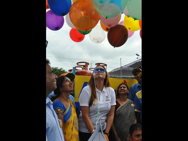 గ్యాస్ సబ్సిడీని వదులుకున్న జ్వాలా గుత్తా