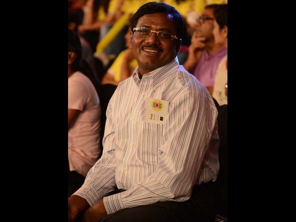 మాజీ ఎంపి వివేక్