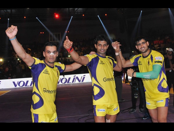 టైటాన్స్ జోష్