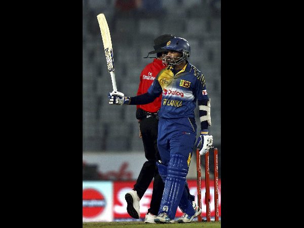 పాక్‌కు ఊరట: లంకపై ఉత్కంఠ విజయం