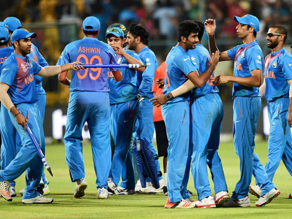WT20 Bangladesh send unchanged India to bat first in Bengaluru 