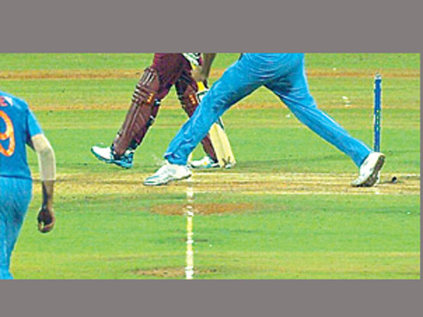  7వ ఓవర్‌లో అశ్విన్: