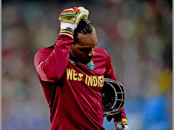 ఉత్కంఠ: వరల్డ్ టీ20 వెస్టిండిస్‌దే, నిరాశలో ఇంగ్లాండ్