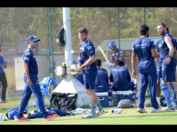 ముంబై వర్సెస్ సన్‌రైజర్స్