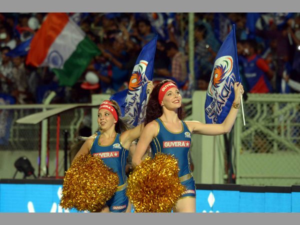 ఛీర్ లీడర్స్