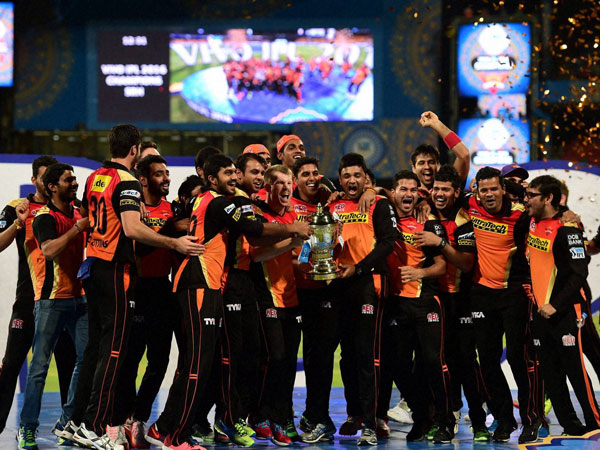 IPL Final: David Warner makes half century