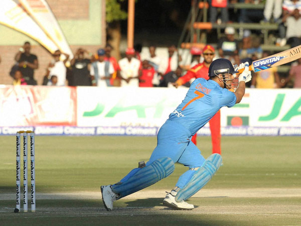 1st T20I: MS Dhoni wins toss, opts to bowl first against Zimbabwe