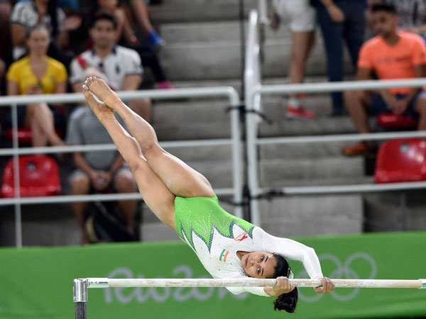 దీపా కర్మాకర్, లలితా బాబర్