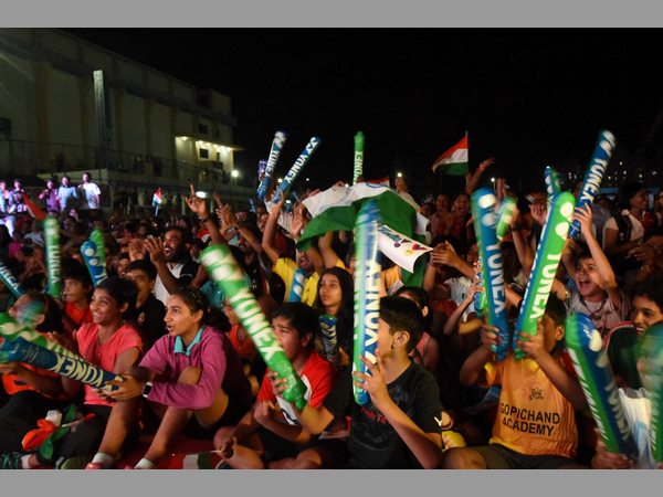 ఇలా పిల్లలు..