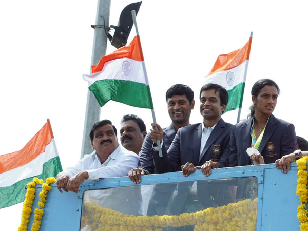 For PV Sindhu's Homecoming Today, 2 Telugu States Prep Grand Welcome