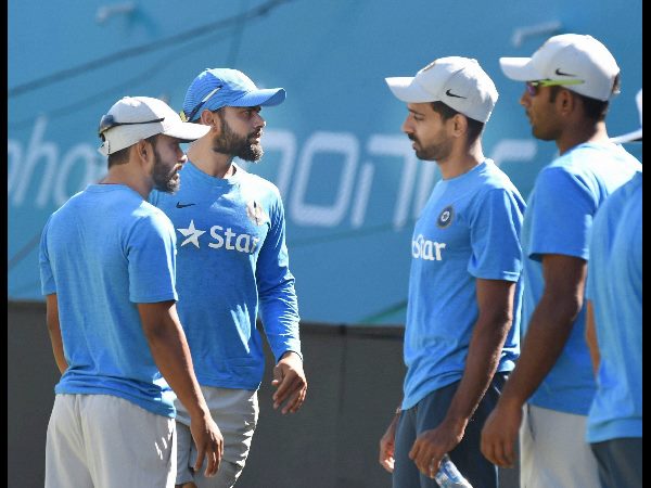  కెప్టెన్ ధోనిపై తీవ్ర విమర్శలు