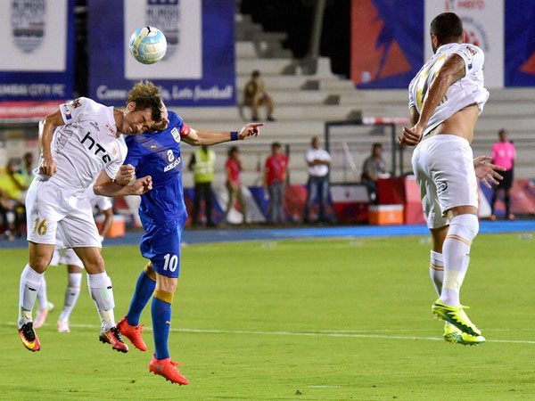 చివరి నిమిషంలో మ్యాచ్‌ను మలుపు తిప్పిన లింగ్డో గోల్‌ 