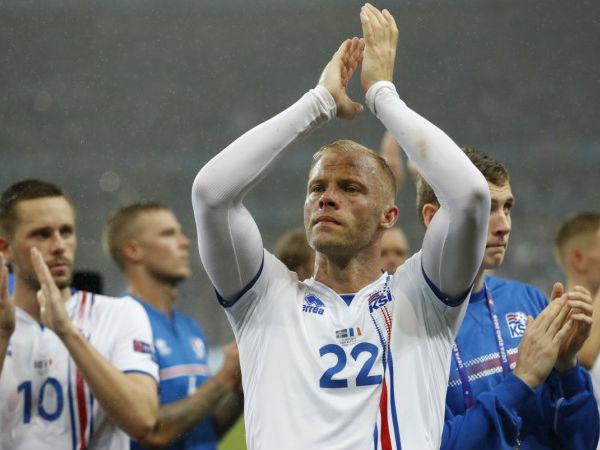 ఎక్కువ మనీ ఖర్చు చేయాలి 