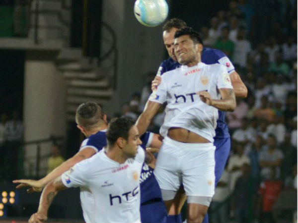 మిడ్‌ఫీల్డ్‌లో లారా, డిడియర్ కీలకమే