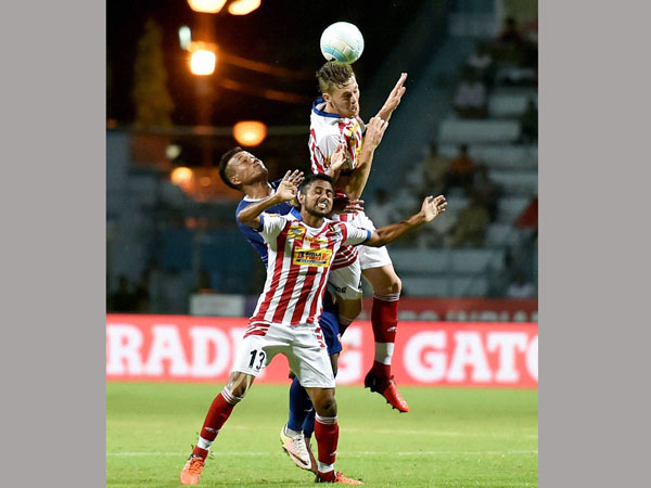 జెజె, అర్నాబ్ సమ ఉజ్జీలే