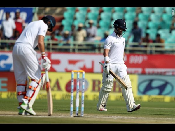  పది వికెట్లను అశ్విన్ రెండు సార్లు