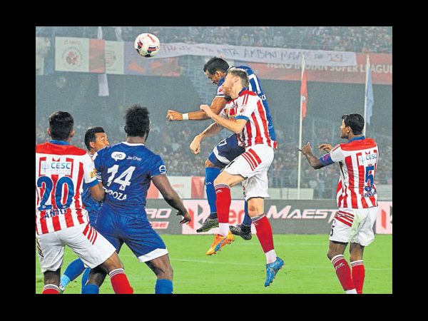  ఇయాన్ హుమ్‌ను బెంచ్‌కే పరిమితం