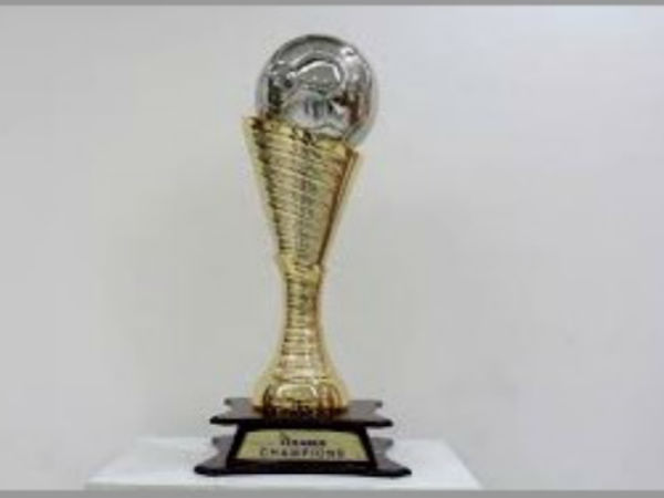 లైసెన్సింగ్ ప్రక్రియ చేపట్టకపోవడం వల్లే