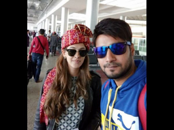 అమర్యాదకరంగా ప్రవర్తించాడు