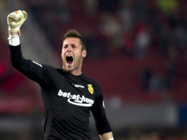 దేబ్జిత్ ఫామ్ ఫైన్ 