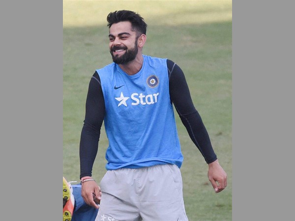 టెస్టుల్లో 4000 పరుగుల మైలురాయిని అందుకున్న కోహ్లీ 