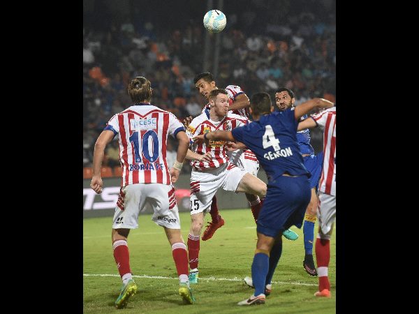 హోరాహోరీ మ్యాచ్‌లో గోల్స్ లేకుండా డ్రా