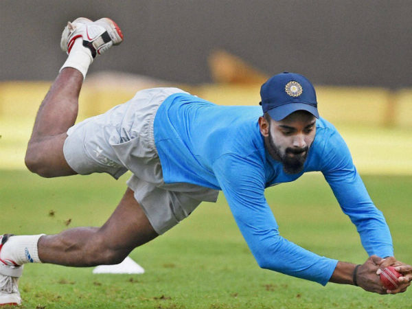  రెండో టెస్టులో నాలుగు క్యాచ్‌లు