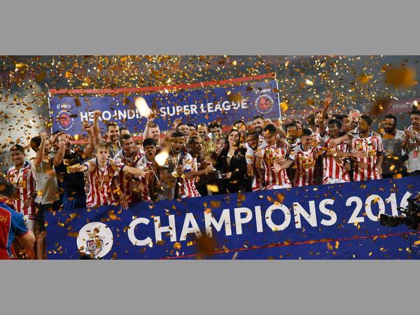 నిజమైన క్రీడాస్ఫూర్తికి కేరళ ఫ్యాన్స్ నిదర్శనం