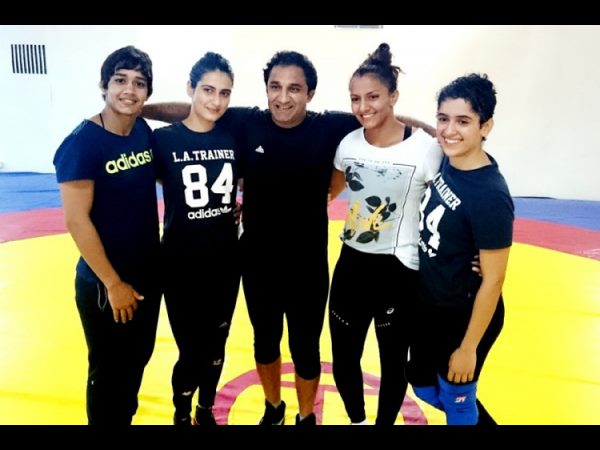 దంగల్ అంటే మల్లయుద్ధం అని అర్థం