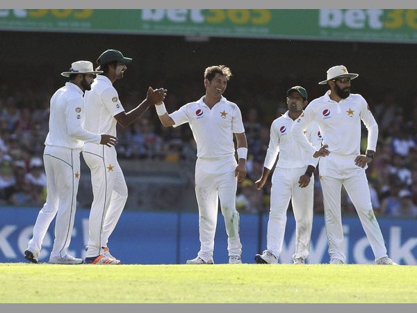 ఆస్ట్రేలియా 6 వికెట్ల నష్టానికి 465 పరుగులు