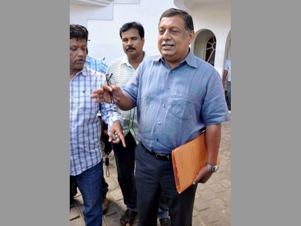 అధ్యక్ష బరిలో టీఎస్ మాథ్యూ, గౌతమ్ రాయ్‌