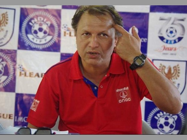 టాప్ 3 ముంబై ఎఫ్ సి టార్గెట్: సంతోశ్ కశ్యప్