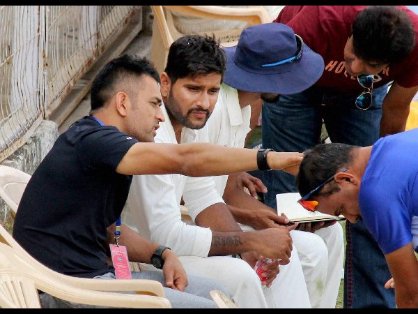 కెప్టెన్సీకి గుడ్ బై 