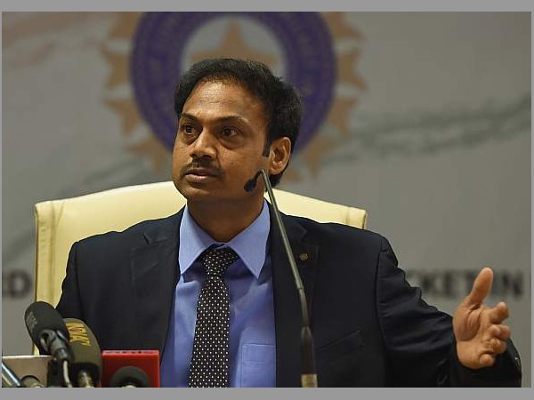 గత ఐపీఎల్‌‌లో సన్‌ రైజర్స్‌ హైదరాబాద్‌ జట్టును ఫైనల్‌‌లోకి తీసుకెళ్లడంలో ముఖ్యభూమిక పోషించాడు. అయినా సరే సెలక్టర్ల నుంచి పిలుపు రాలేదు. దీంతో 2016 17 రంజీ సీజన్‌‌లో ఆడిన యువరాజ్ సింగ్ అత్యుత్తమ ప్రదర్శన చేశాడు. పంజాబ్‌ కెప్టెన్‌ గా 5 మ్యాచ్‌‌లు ఆడిన యువీ 84 సగటుతో 672 పరుగులు చేశాడు.