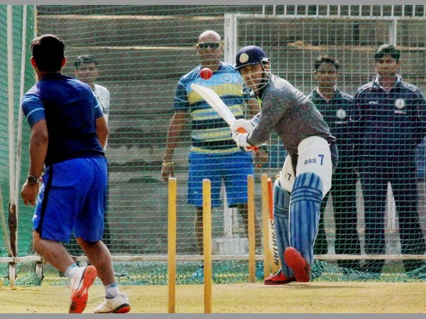  ధోనితో ఈ విషయాన్ని చర్చించిన మాట వాస్తవమే