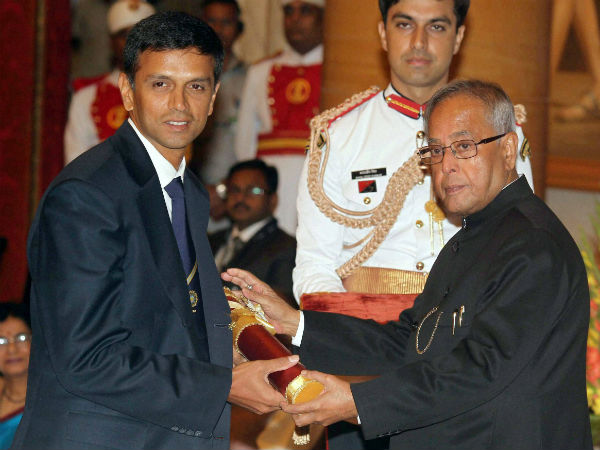 రాష్ట్రపతి చేతుల మీదుగా పద్మభూషణ్