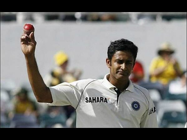 132 టెస్టులాడి మొత్తం 619 వికెట్లు తీసిన కుంబ్లే