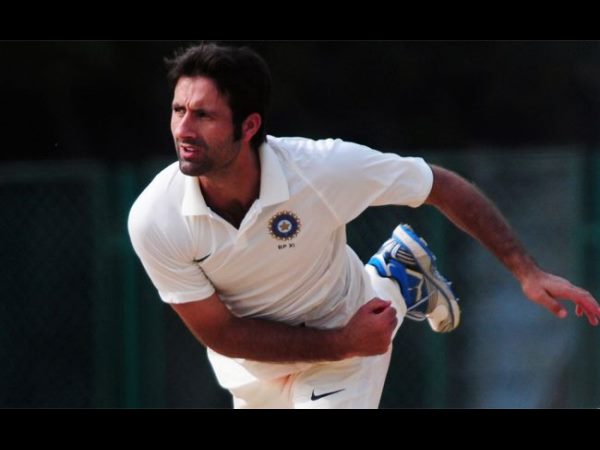 జాతీయ జట్టులో చోటు: గ్రామంలో సంబరాలు