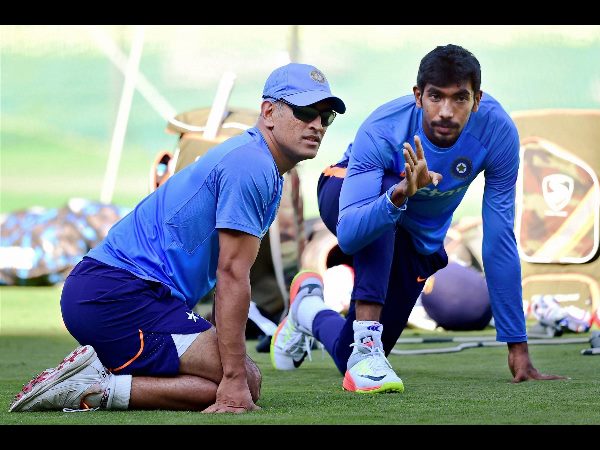 చిన్నసామి స్టేడియంలో మీడియాతో బుమ్రా