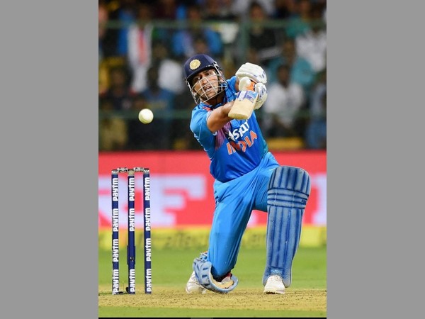 ఛాంపియన్స్ ట్రోఫీ అనంతరం ధోని రిటైర్మెంట్?