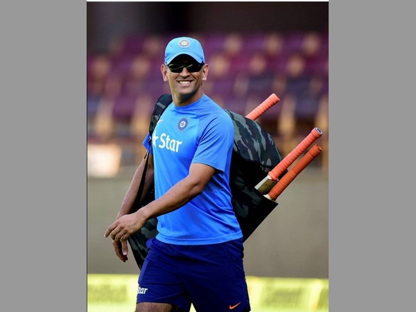 హోటల్‌లో జరిగిన కార్యక్రమానికి హాజరైన రోహిత్ శర్మ